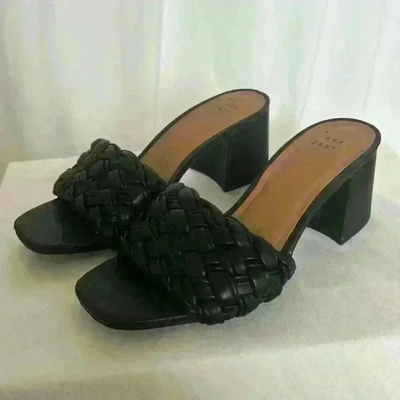 Black  mule sandals 🖤 - Picture 2 of 6